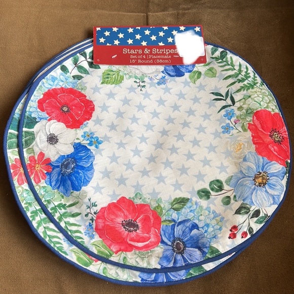 Set of 4 Americana Floral Red White blue Placemats New stars - Picture 2 of 2
